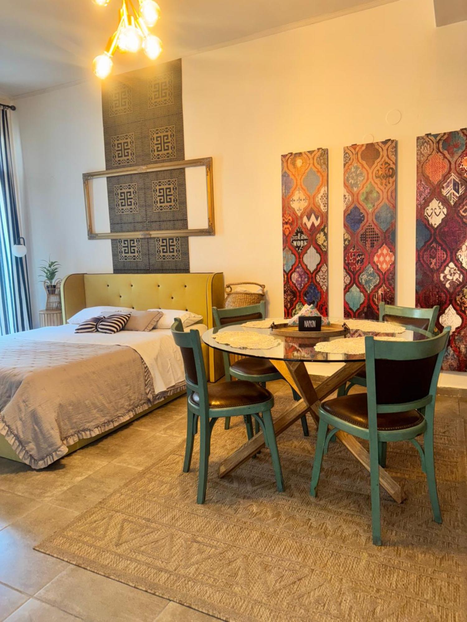 Cleopatra Apartment